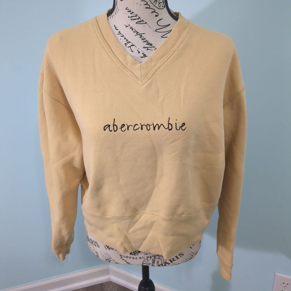 abercrombie & fitch women's pullover sweatshirt cursive spell out logo small
